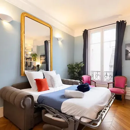 Moderne A Pres Des Champs-elysees Apartment Paris