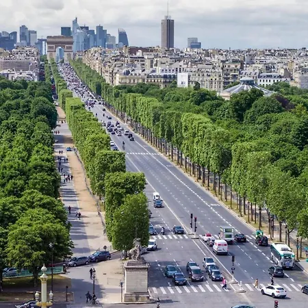 Moderne A Pres Des Champs-elysees Apartment